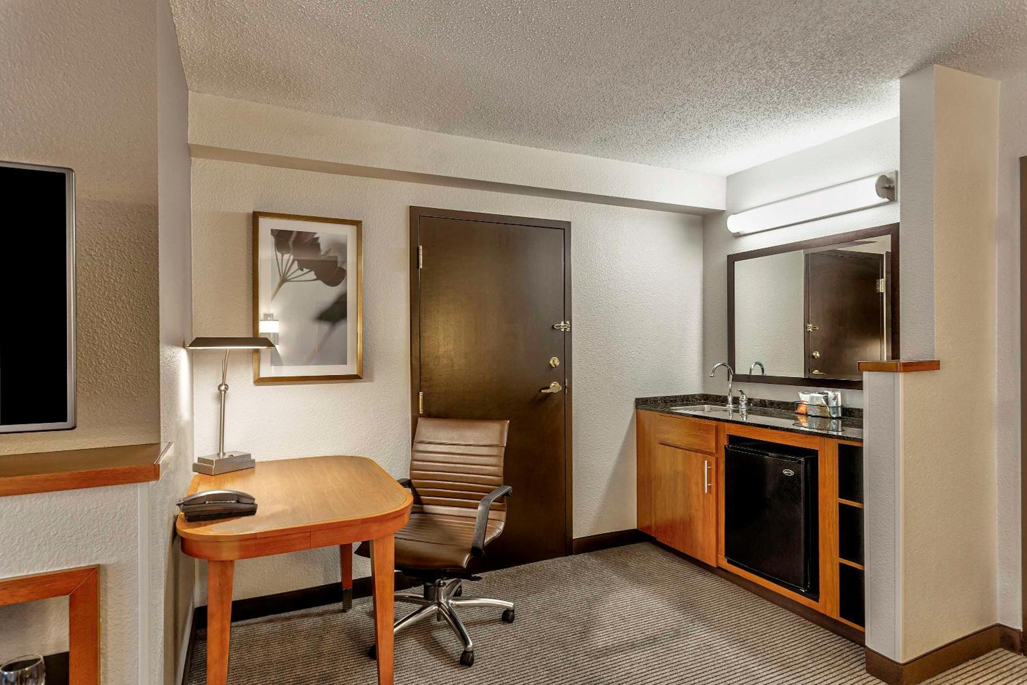 Hyatt Place Kansas City/Overland Park/Convention Center Exterior foto